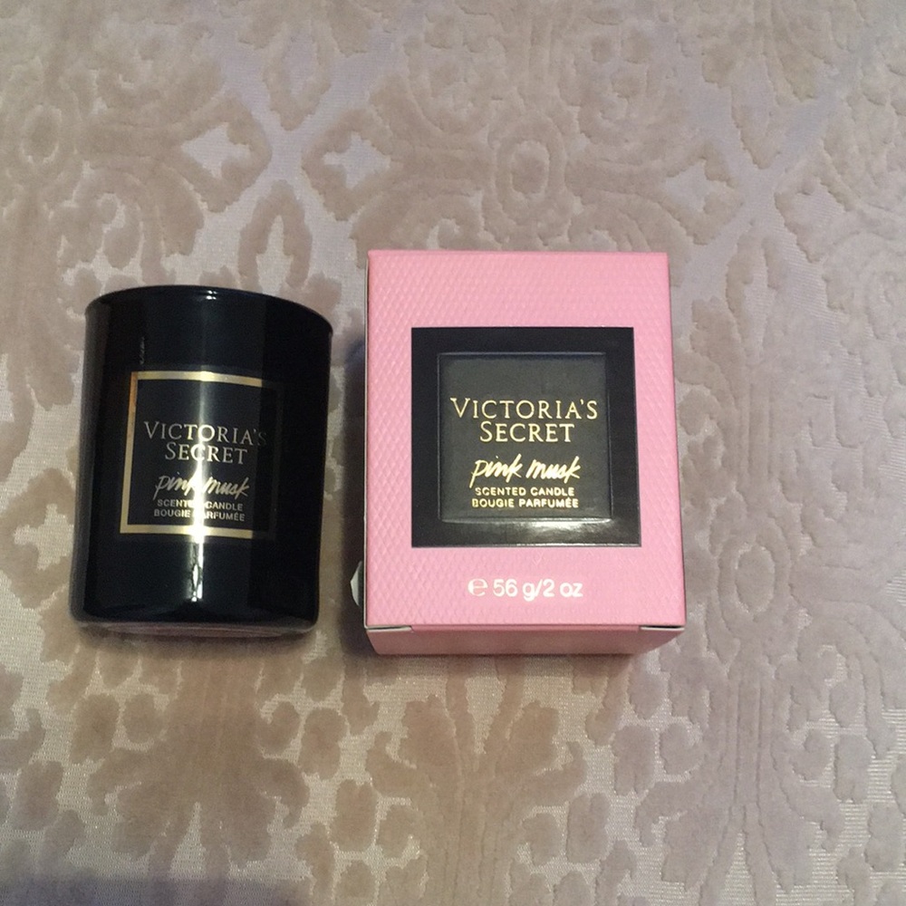 Victoria’s Secret pink musk candle